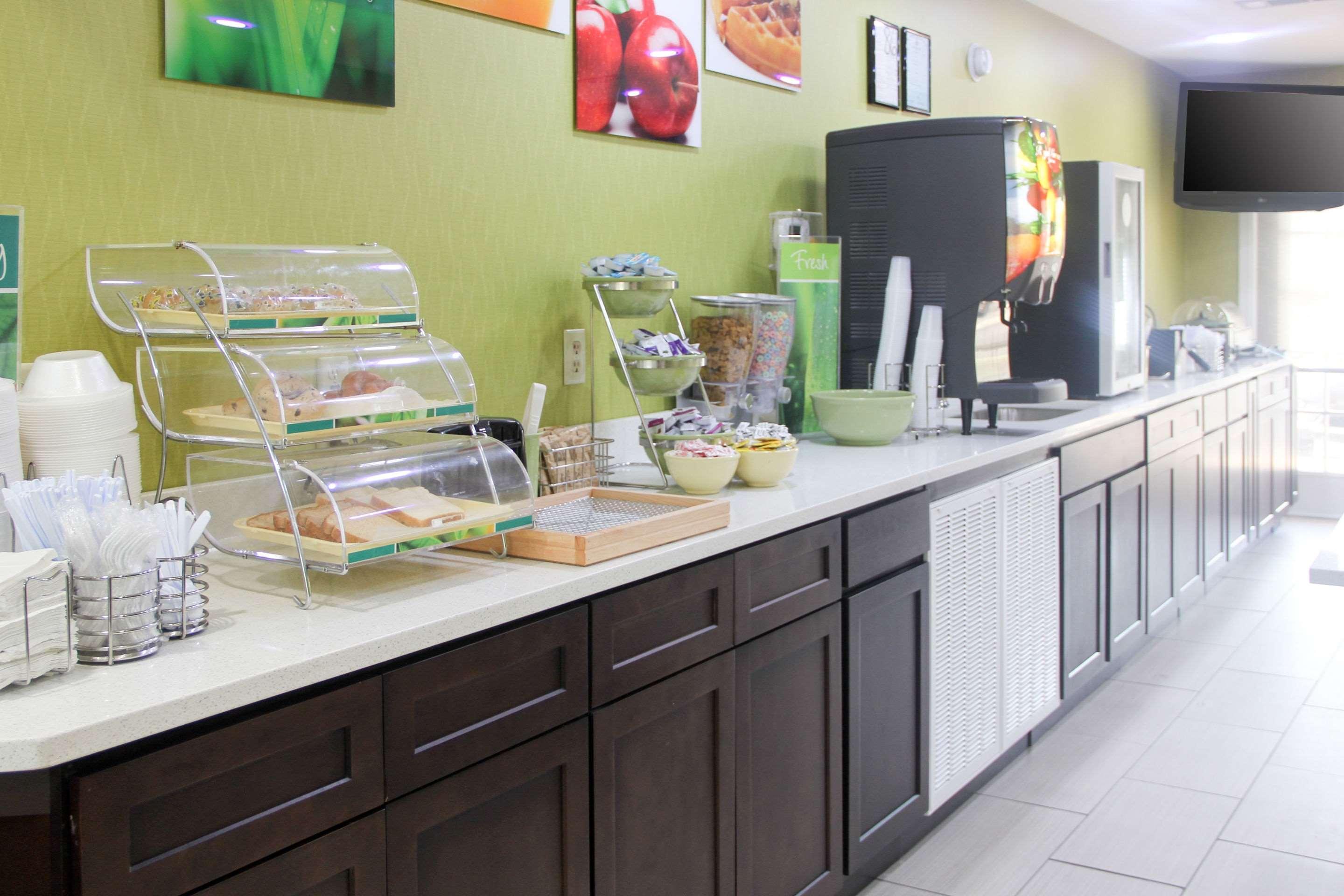 Quality Inn Albertville Us 431 Buitenkant foto